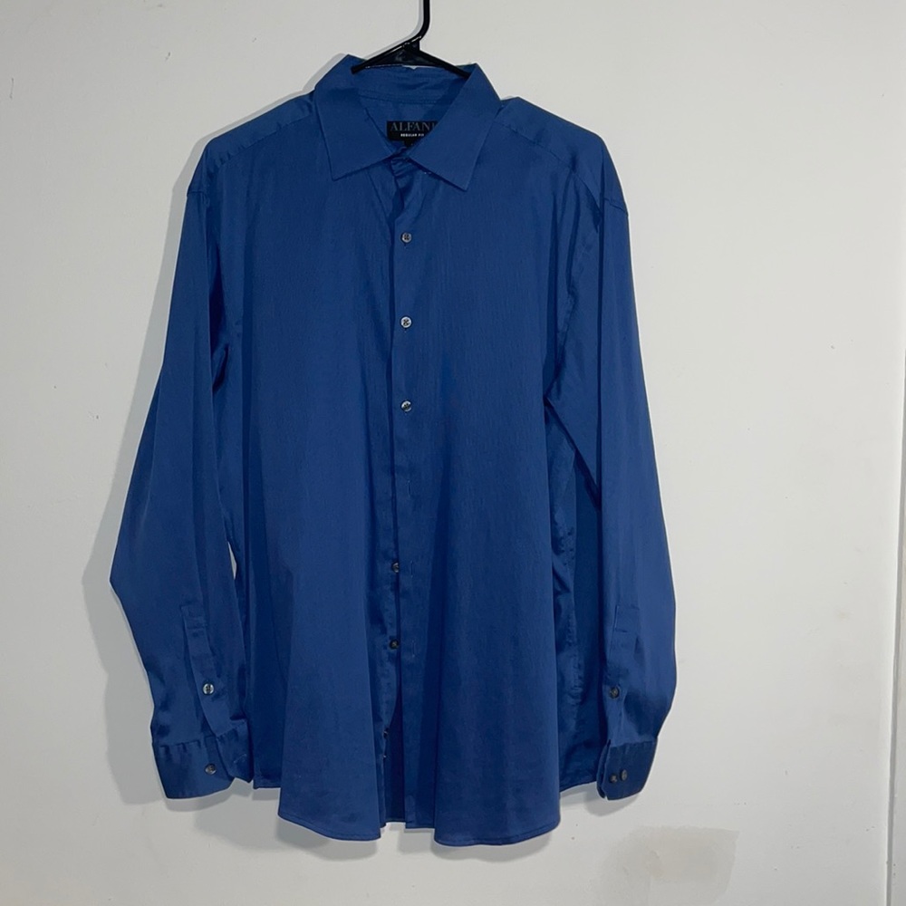 Alfani Dress shirt (size L)